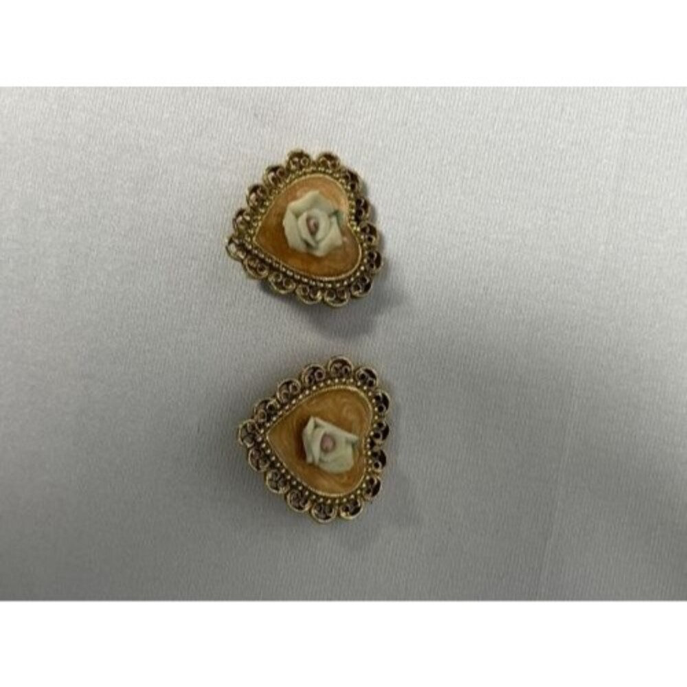 Gold Tone Oval Rose Cameo Clip On Earrings Gorgeous Vintage Style Flower Earring